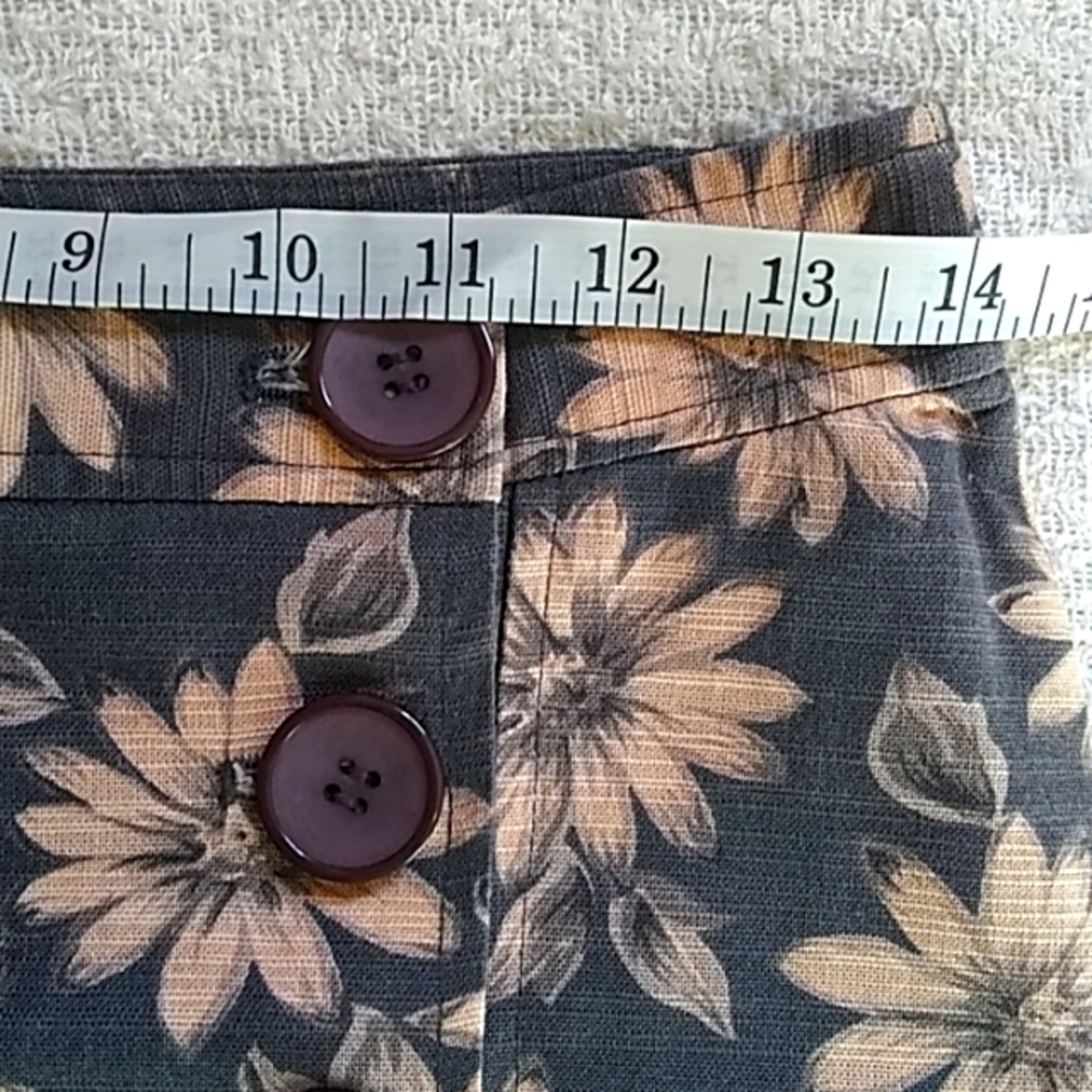 Skirt - Picture 4 of 5